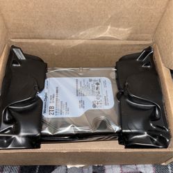 Western Digital 2TB Ultrastar Hard Drive DC HA200 SATA HDD