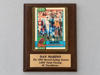 Signed 1990 Topps Dan Marino #323 plaque