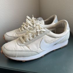 Woman’s Nike Shoes 