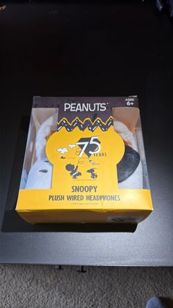 Peanuts 75yrs anniversary Snoopy Wired headphones