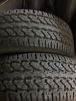 17” 2 used tires 235/65R17