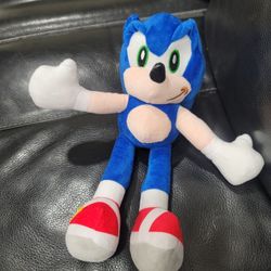 Sonic Plushie