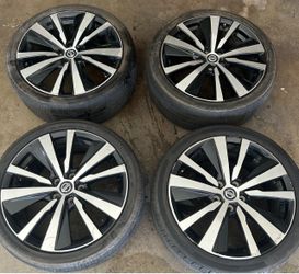 Set of 4 Nissan Altima 19” OEM wheels rims  tires maxima Sentra 350z 370z Infiniti