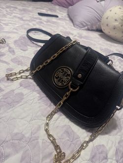 black cross body tory burch