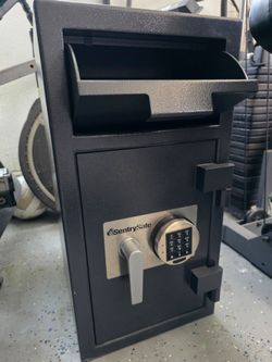 Sentry Safe Front Loading Depository Safe