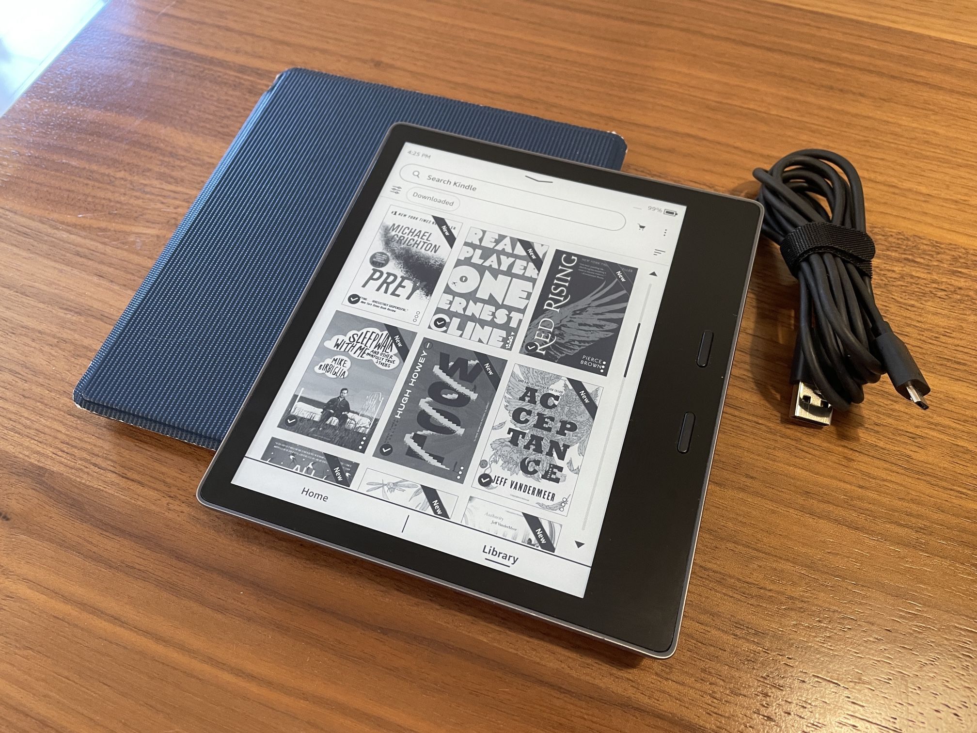 Kindle Oasis 10th Gen - Waterproof - Bluetooth Audiobooks