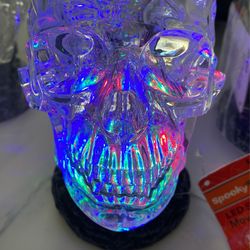 LED SKULL WITH MOVING WATER 