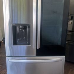Refrigerator LG Instanview ThinQ 