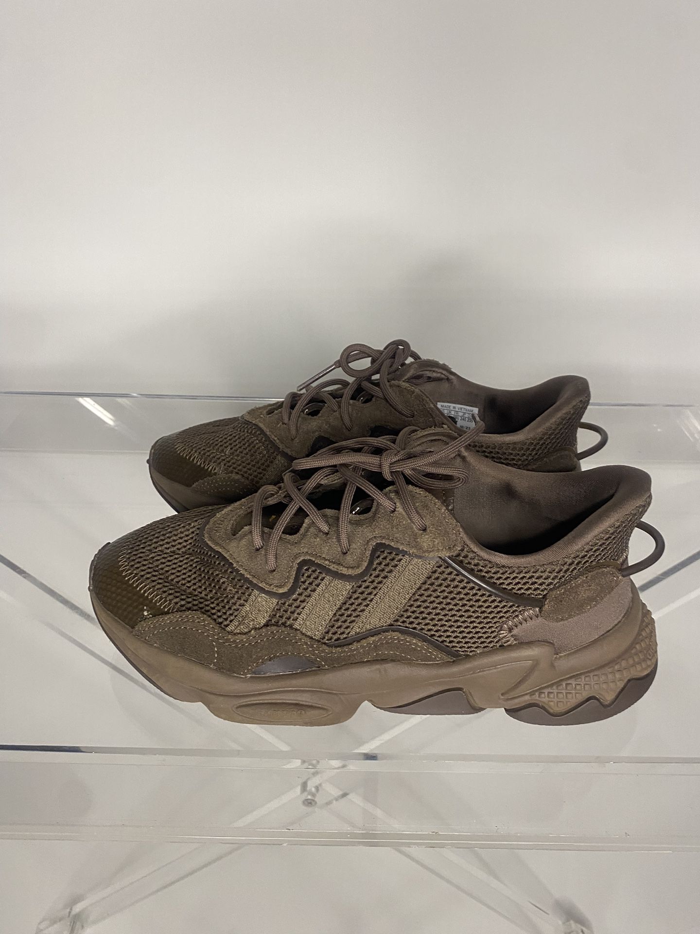 Adidas Ozweego Size 7