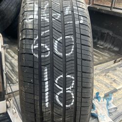4-265/60/18 Michelin