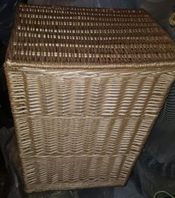 wicker basket hamper