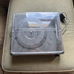 RetroAudio Record Player And Bluetooth Turntable