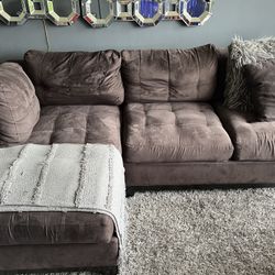 Cindy Crawford Metropolis 2 Piece Sectional