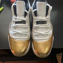 Jordan 11 legend Blue And Jordan 11 Low 