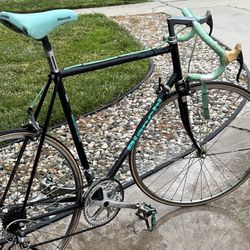 Old School Bianchi 56cm