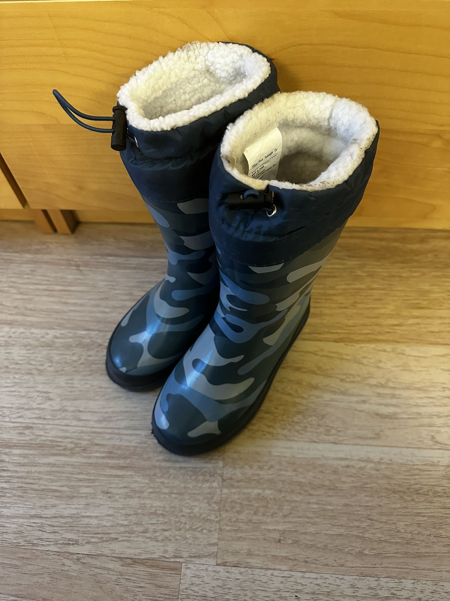 Rain Boots Boys Size 11/12