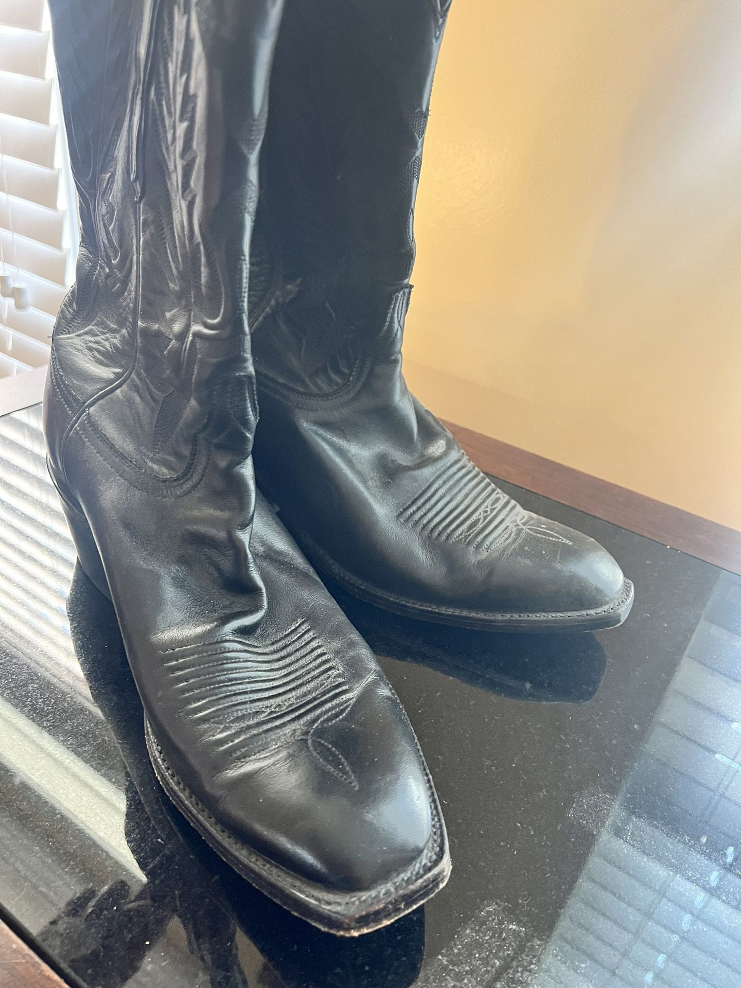 Men’s Lucchese Leather Western Boots