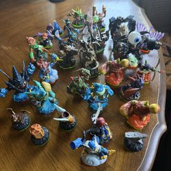 Skylanders 30 Pcs 