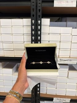 Van Cleef & Arpels Alhambra Bracelet with Box