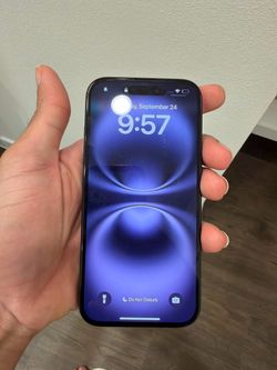 iPhone  16