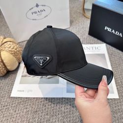 New baseball cap Black 