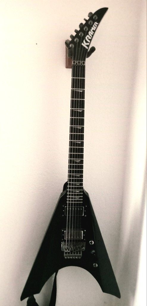 Kramer Nite V - W/Scalloped Fret Board