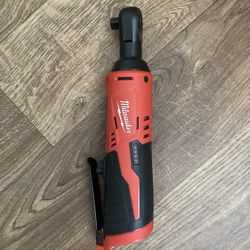 New Milwaukee 18v 3/8 Ratchet 