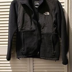 The North Face Women’s Fleece Jacket