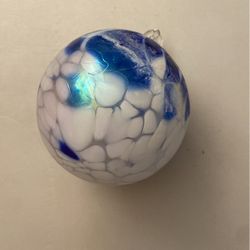 Glass balls 