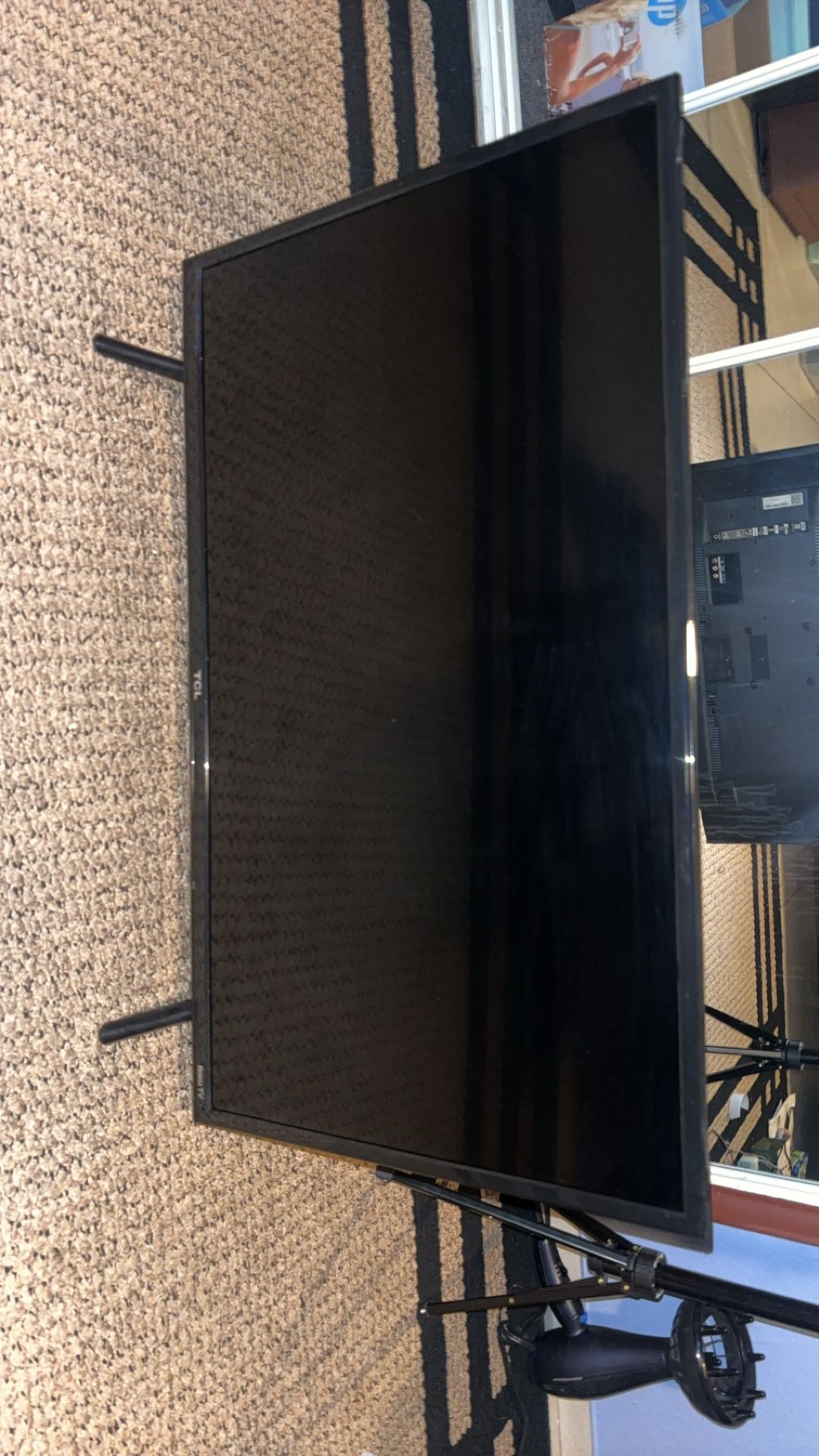 32 Inch Roku TV (excellent Condition)