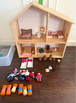 Toys-Doll house play set