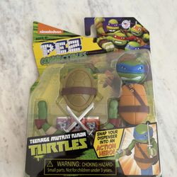 NOC Teenage Mutant Ninja Turtles PEZ Connectibles Leonardo TMNT 2016