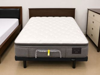 STEARNS AND FOSTER PILLOW TOP MATTRESS