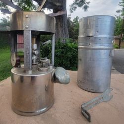 Vintage WWII Coleman 530 GI Pocket Stovel