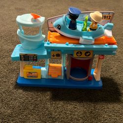Fisher Price Little People Airport