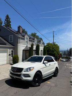 2012 Mercedes-Benz ML-350