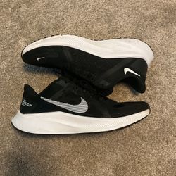 nike running shoes size 8