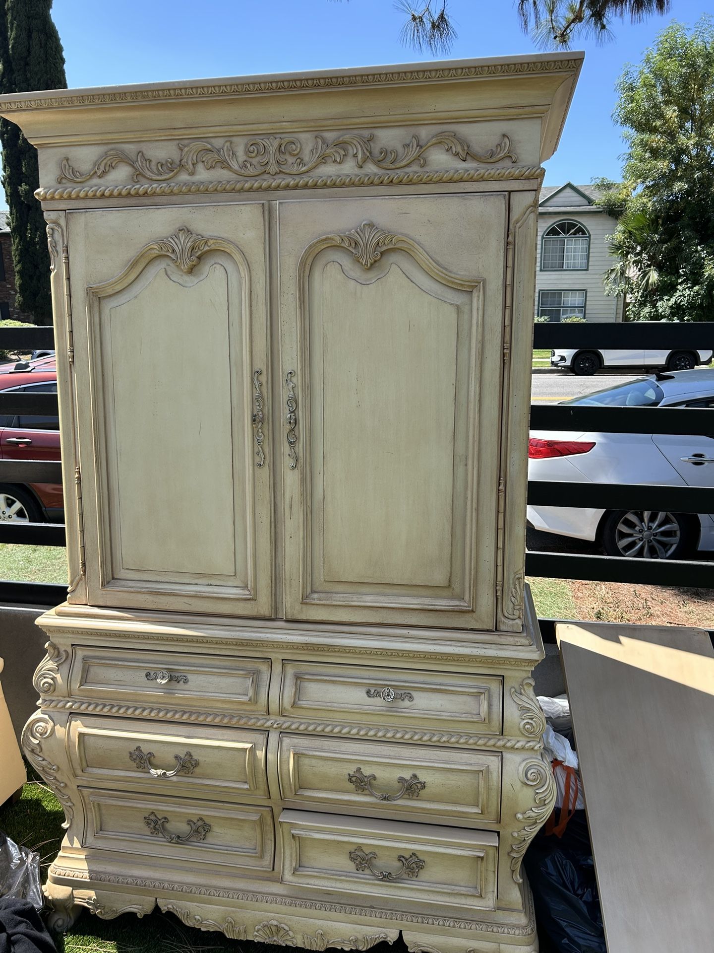 Drawer— Dresser— Ropero
