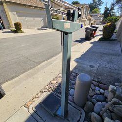 Healthometer Physician Balance Beam Scale