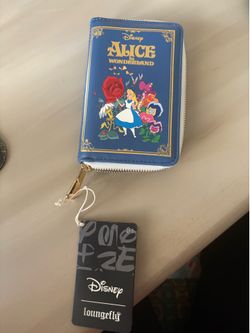 Disney Alice in Wonderland  wallet & convertible backpack