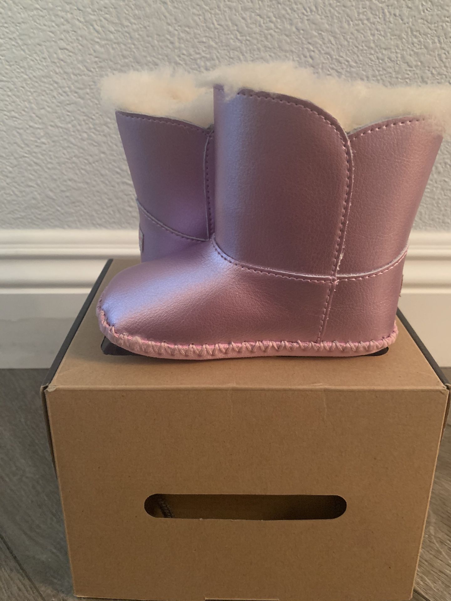 Ugg boots size 4/5