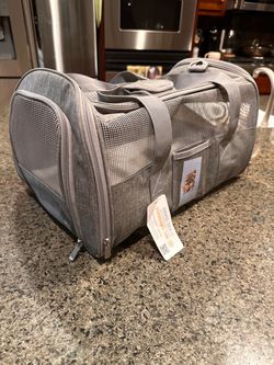 Brand new pet carrier (grey)