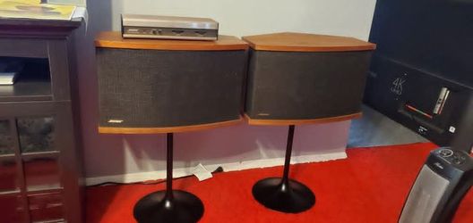 BOSE 901 SERIES V LOUDSPEAKERS WITH EQUALIZER AND TULIP STANDS $1000 FINAL PRICE READ DESCRIPTION AND SEE ALL PICTURES