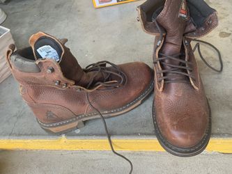 Work shoes