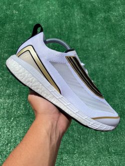 ADIDAS STELLA MCCARTNEY x WMNS BOSTON “WHITE / GOLDEN BUTTER” (Size 9.5, Women’s)