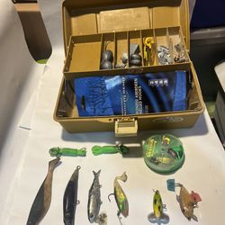 1040 Old Pal Adventure Fishing Kit Tackle Box Kit