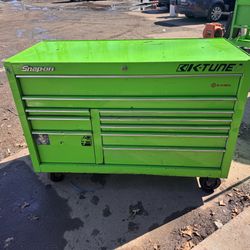 snap-on tool box 