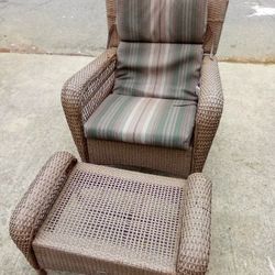 Martha Stewart Wicker Lounge Chair 
