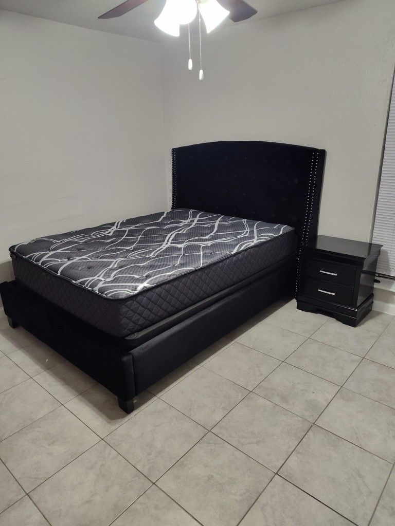 Queen Size Bed