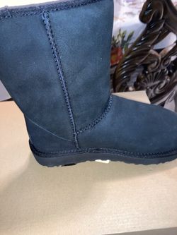 Uggs Black Size 6,8,10